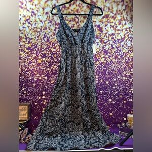 Universal Thread Black and Gray Maxi Dress